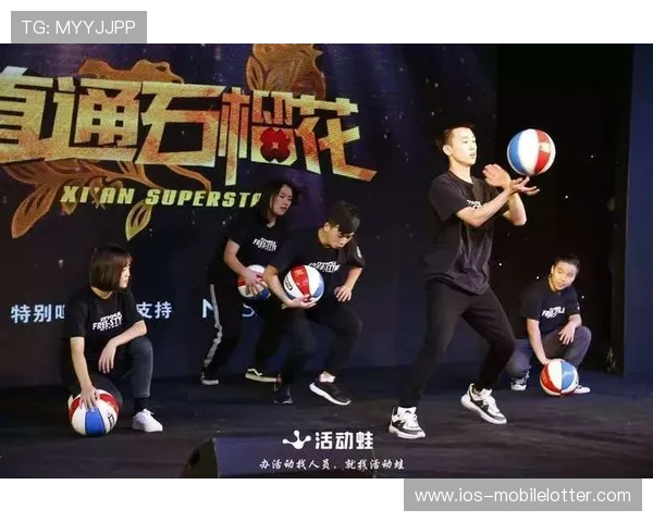 女子篮球突破极限挑战，扣篮背后的力量与热情